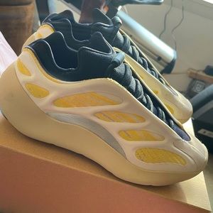 Yeezy 700 V3 Safflower